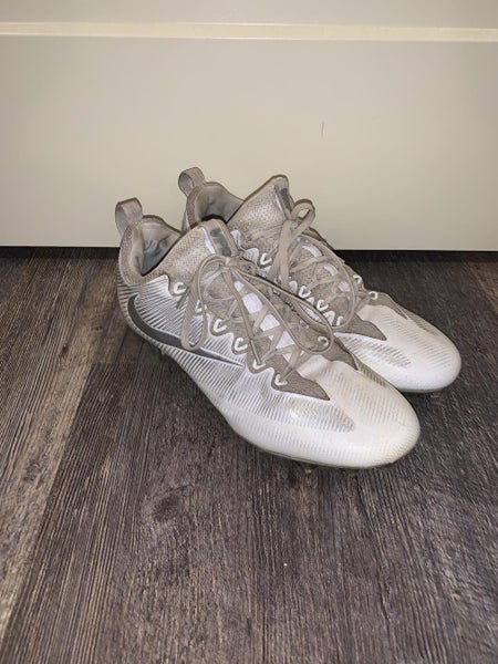 White Adult Men's 10.5 (W 11.5) Nike