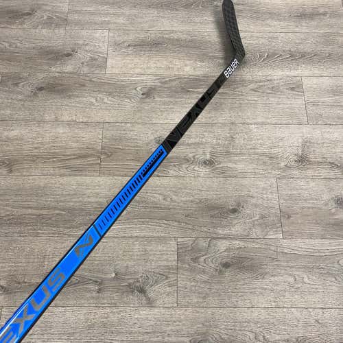 *Like New* Bauer Nexus League P28M 82 Flex Pro Stock
