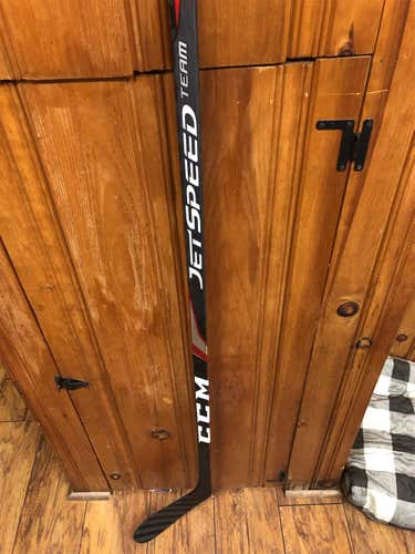 CCM Jetspeed FT2-Team P28 75 Flex RH
