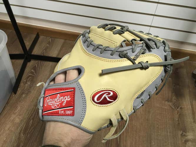 NWT Rawlings HOTH PROCM33-23 33” Catchers Glove