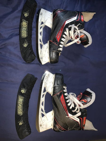 Senior CCM Hockey Skates D&R (Regular) Pro Stock Size 9.5