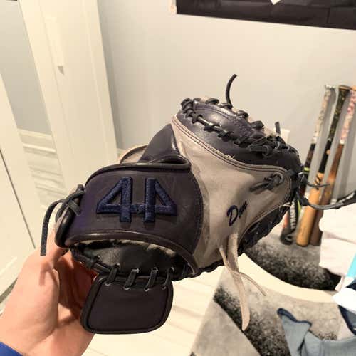 Blue High School/College Catcher's Baseball Glove 33"