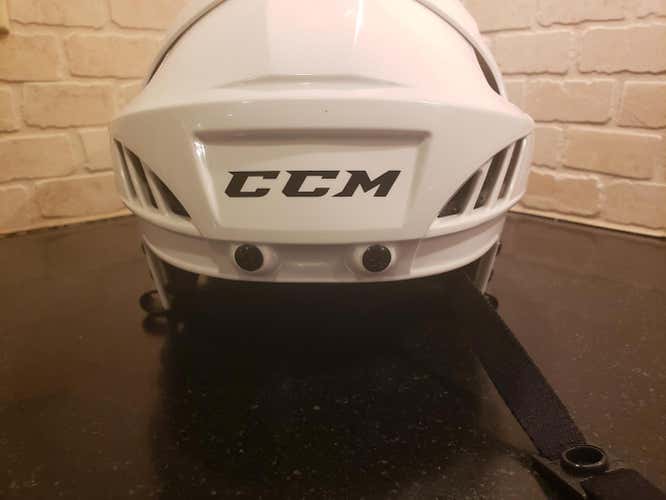 White Medium CCM FL40 Helmet