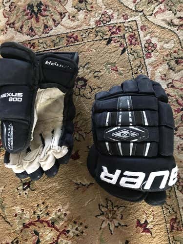 Bauer Black Senior 4 Roll Gloves 14"
