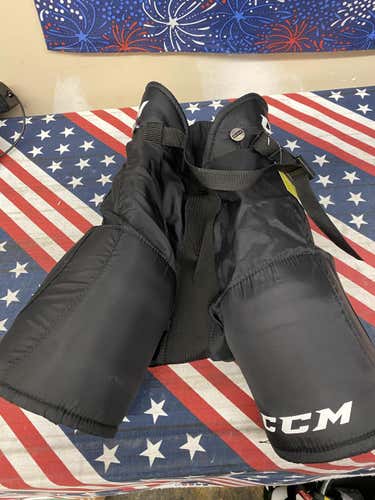 Black Youth Large CCM LTP Hockey Pants- 141470