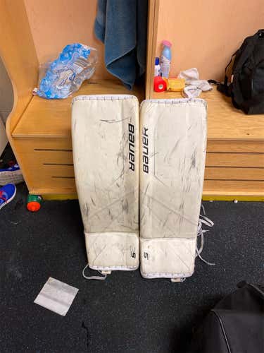 White Senior 34" Supreme 2S Pro Goalie Leg Pads Pro Stock