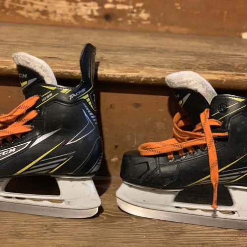 Youth Tacks 1092 Hockey Skates D&R (Regular)  Size 13