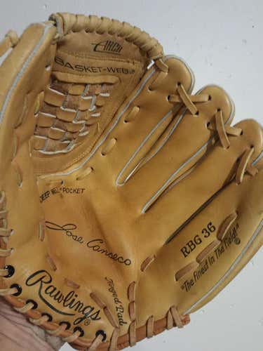 *Make an Offer* Vintage "Jose Canseco" Signature Series Glove