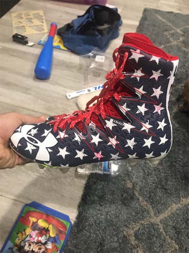 BN USA Flag Under Armour Highlight Cleats