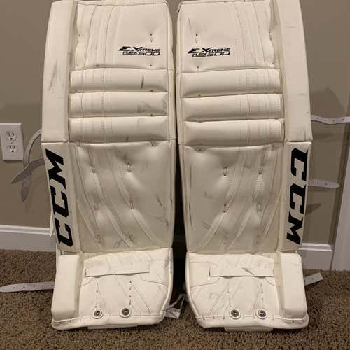 White Intermediate 31" Extreme Flex 500 Goalie Leg Pads
