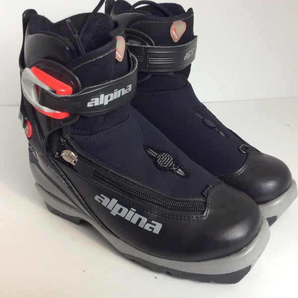 Size 36 4.5 Back country Cross Country Ski Boots