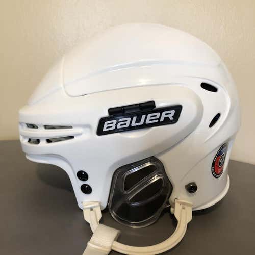 White Medium 5100 Helmet
