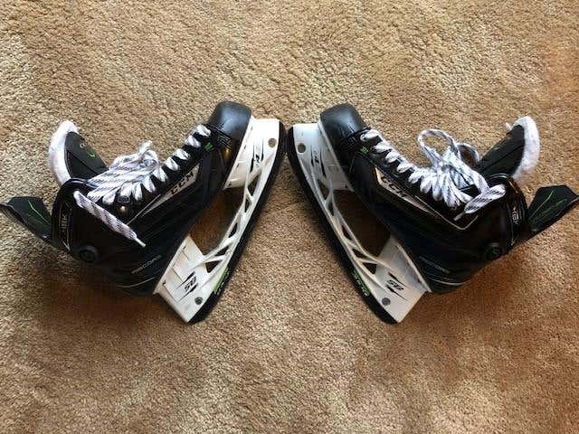 CCM RibCor 48K Pump Hockey Skates D&R (Regular) Size 10.5