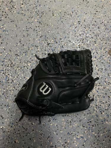 Black  A500 Baseball Glove