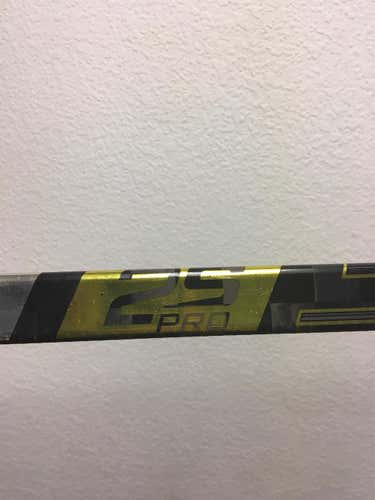 P14 87 Flex Supreme 2S Pro Hockey Stick