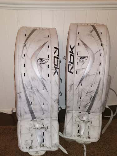 White Senior 35" +1 Reebok 8K Goalie Leg Pads