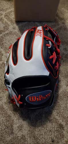 Black New Wilson Right Handed A2K Baseball Glove 11.5"