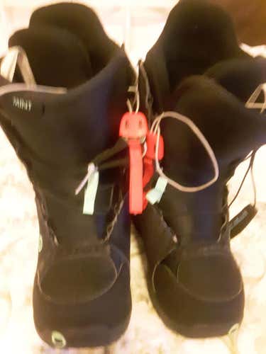 Women's 5.5 (Women's 6.5) Burton Imprint 1 Snowboard Boots All Mountain Stiff Flex