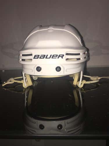 White  Medium Bauer 4500  Helmet
