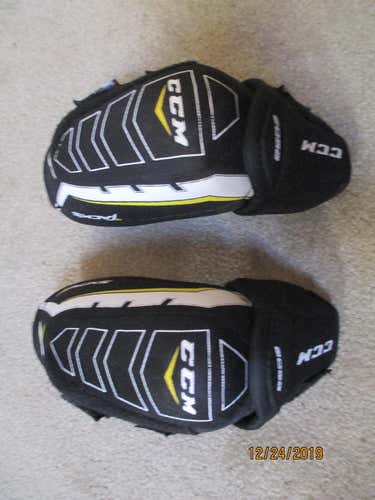 Junior Large CCM Tacks 2052 Elbow Pads
