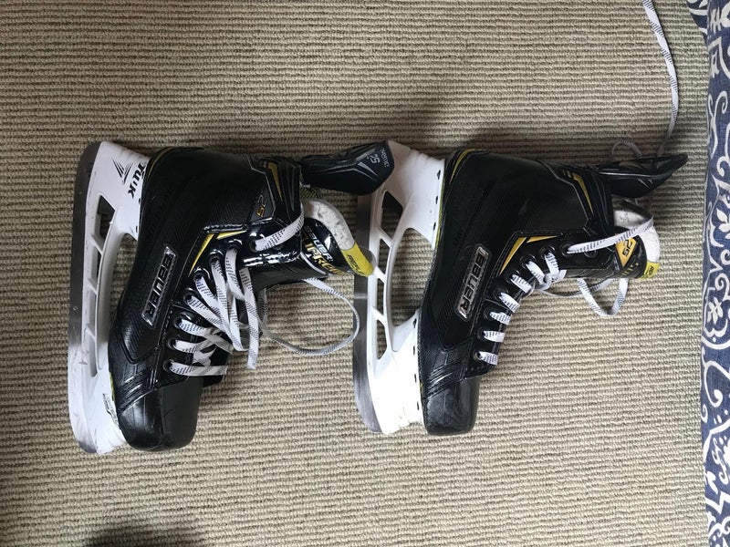 Senior Bauer Supreme 2S Hockey Skates EE (Extra Wide) Size 6.5