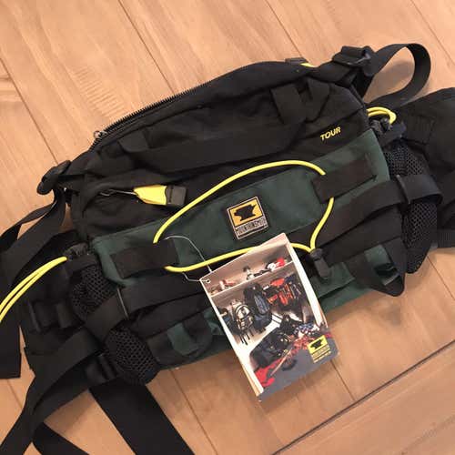 NWT Mountainsmith Tour Lumbar Pack