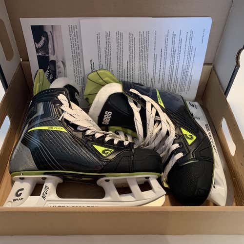 Senior Graf Ultra G9035 E&W (Wide) Pro Stock Size 8.5 Hockey Skates