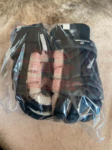 Black New Player True Frequency 13" Lacrosse Gloves
