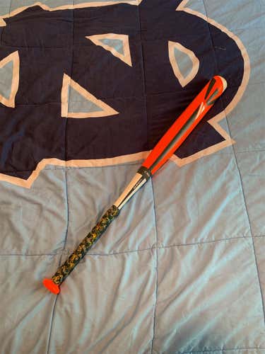 Great Condition Easton Mako XL
