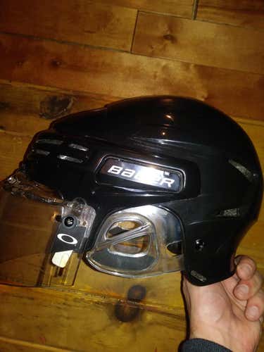 Blue Large Bauer 7500 Helmet