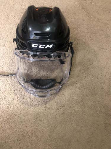 Black  Medium CCM Tacks 710  Helmet