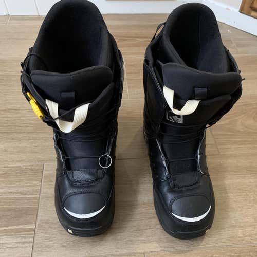 Men's 9.5 (Women's 10.5) Moto Snowboard Boots All Mountain