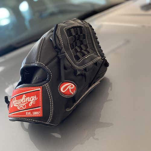 Black High School/College Right Handed Gamer 12" Baseball Glove