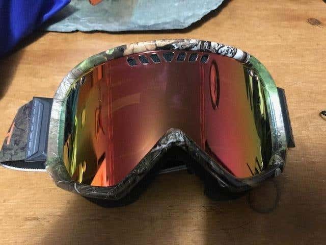 Unisex Smith Ski Goggles Medium