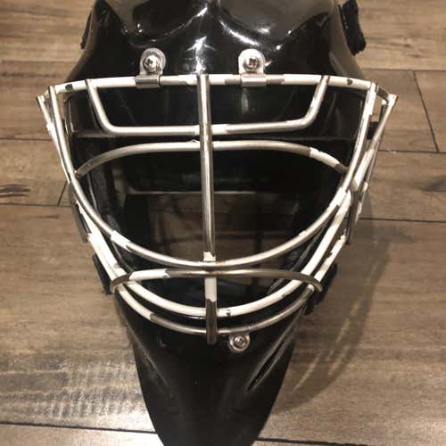 Wall W4 Goalie Mask Large
