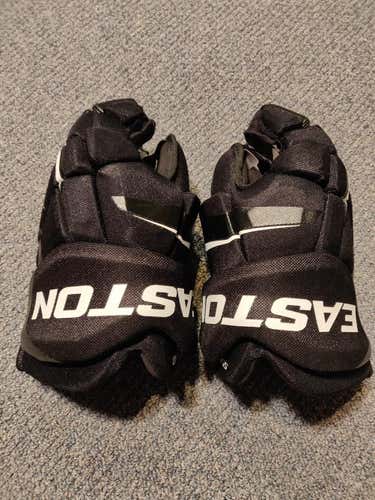 Black Senior Easton Synergy 40 Gloves 13"