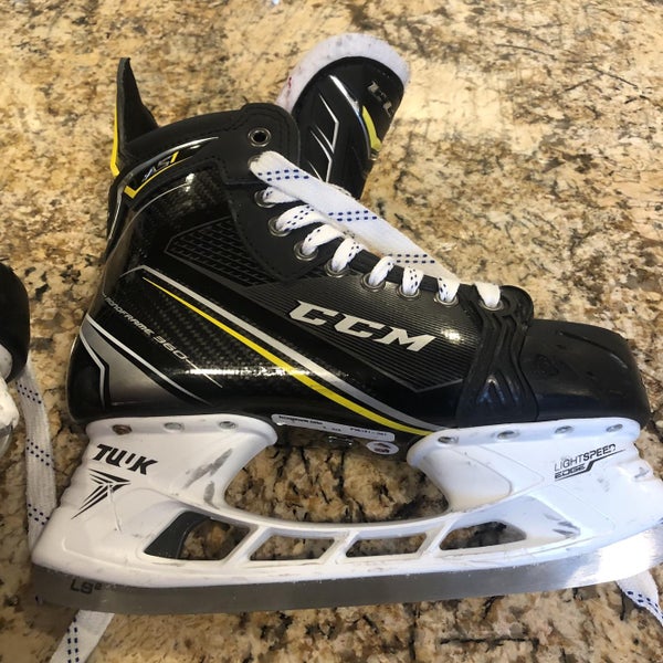 Senior CCM Custom AS1 D&R (Regular) Pro Stock Size 8 Hockey Skates