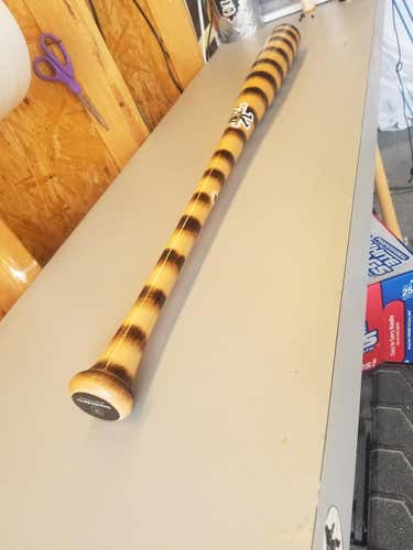 Sasquatch Wood Bat (-3) 29 oz 32"