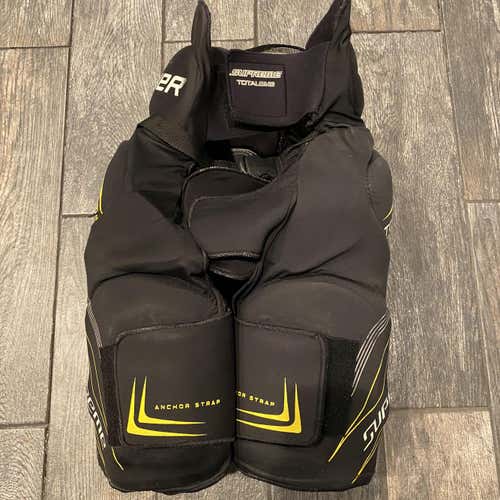 Senior Medium Bauer Supreme TotalOne MX3 Girdle