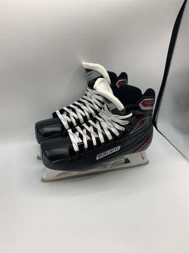 New Senior Bauer Vapor X700 Goalie Skates 9 EE - new in box
