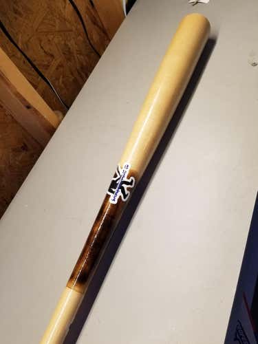 Sasquatch Wood Bat (-3) 30 oz 33"