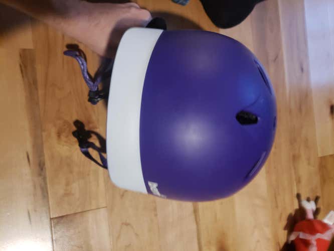Purple Women's Small / Medium Helmet