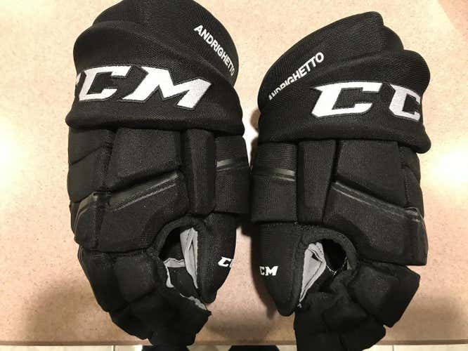 New CCM HGQL Pro Stock Gloves 13' COLORADO AVALANCHE ANDRIGHETTO RETURN