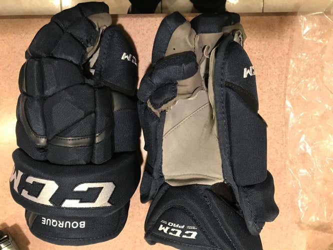 New CCM HG12 Gloves Senior Pro Stock SIZE 13" BOURQUE COLORADO AVALANCHE