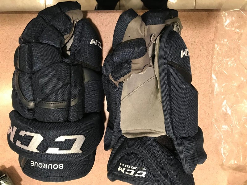 New CCM HG12 Gloves Senior Pro Stock SIZE 13" BOURQUE COLORADO AVALANCHE