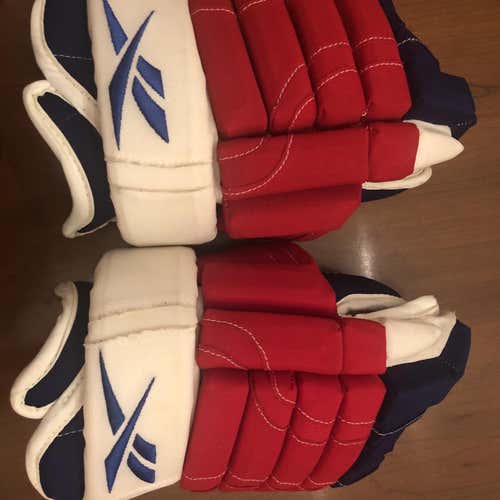 Red Senior Reebok 14" Hockey Gloves - Like New