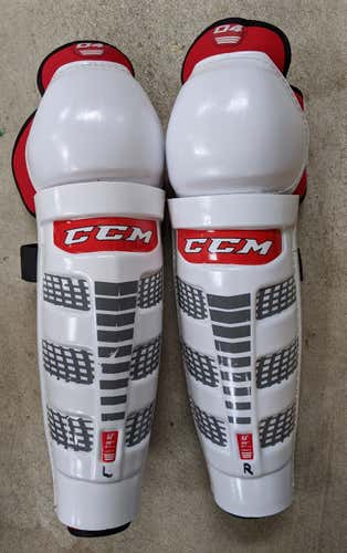 Senior CCM U+ 04 Shin Pads
