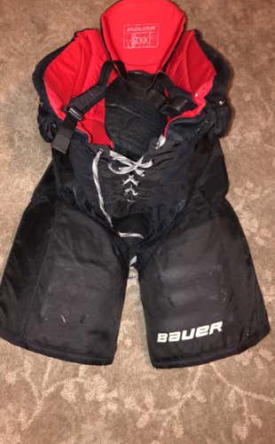 Black Senior Medium Bauer Vapor APX2 Hockey Pants