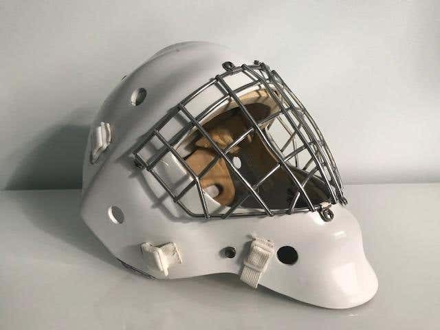 Eddy GT Goalie Mask Senior * Needs Refurb *