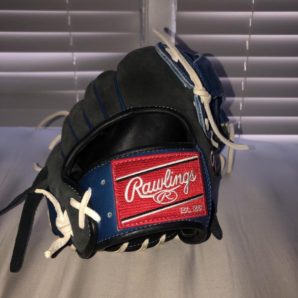 Gray High School/College Outfield Heart of the Hide 12.5" Baseball Glove